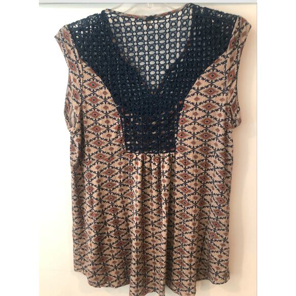 EUC Anthropologie Meadow Rue Lace Crochet Sleeveless Top Tunic Tan Navy Boho - Picture 9 of 10